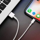 Prémium adat- és töltőkábel, Lightning/USB típusú csatlakozó, 1 méter, fehér